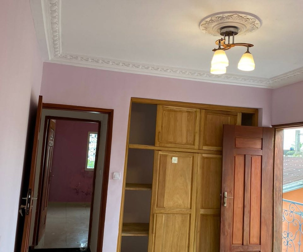 Studio moderne à Kotto - 90 000 FCFA/mois
