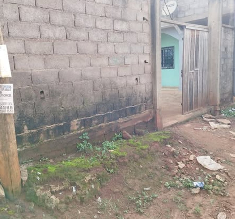 Maison individuelle 3 chambres à Nkozoa