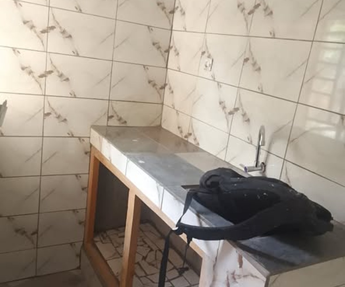 Chambre moderne à Cité des Palmiers, Douala