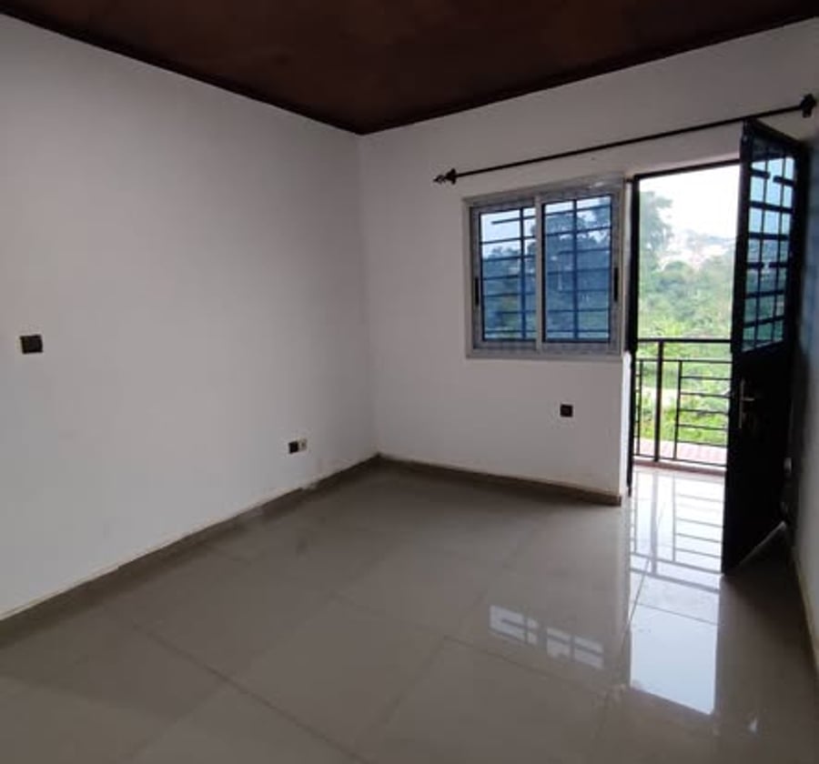 Studio moderne à Biyem-Assi (Jouvence)