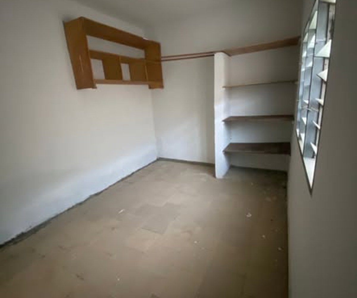 Grand studio moderne à louer à Beedi