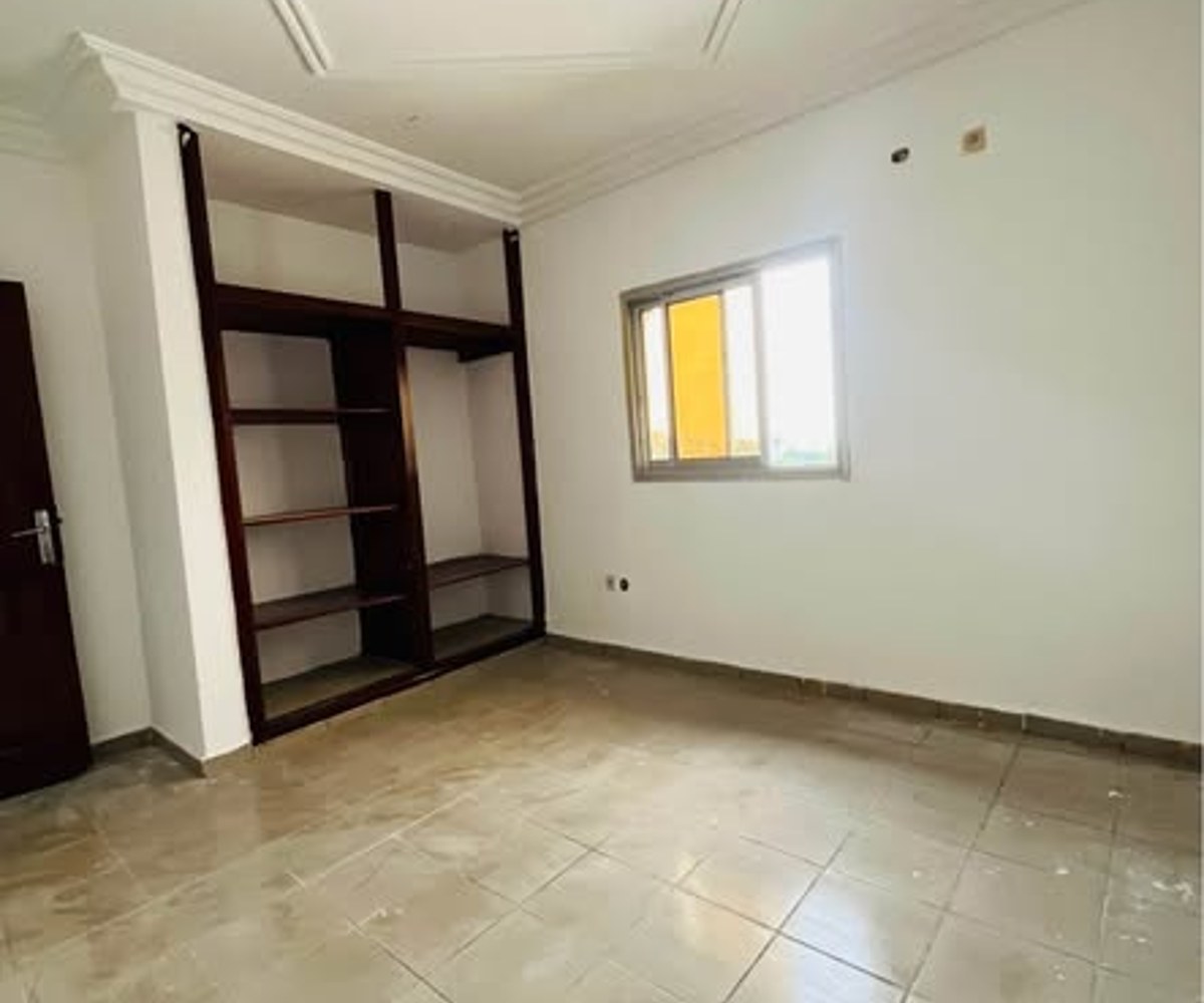 Studio moderne à louer à Ndogbong