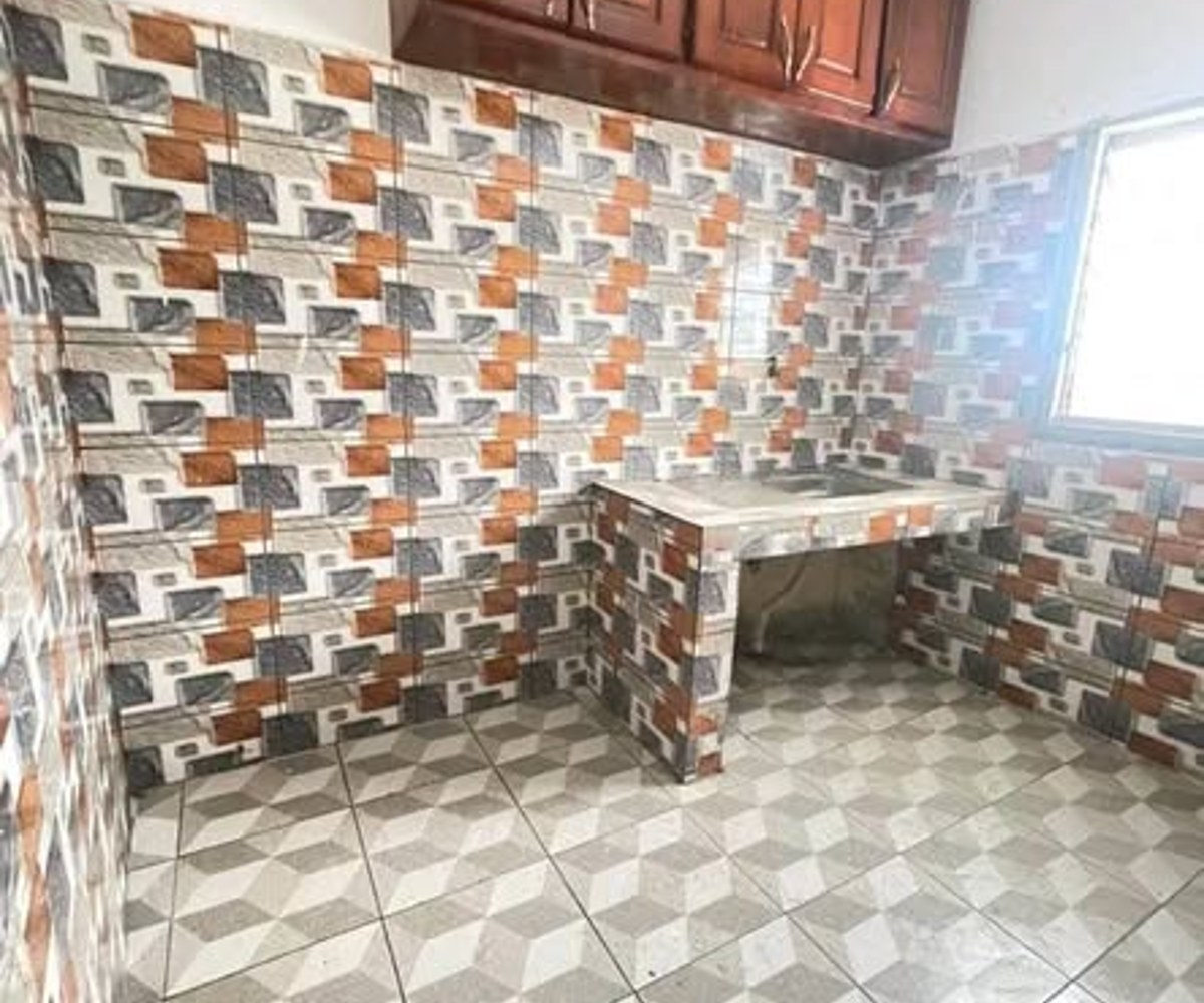 Appartement moderne semi-individuel à louer à Biyem-Assi
