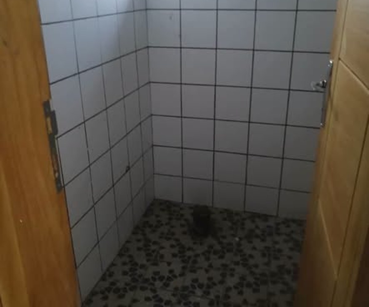 Chambre moderne à Odza