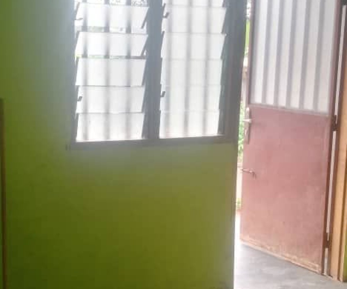 Chambre moderne à louer à Nkoabang