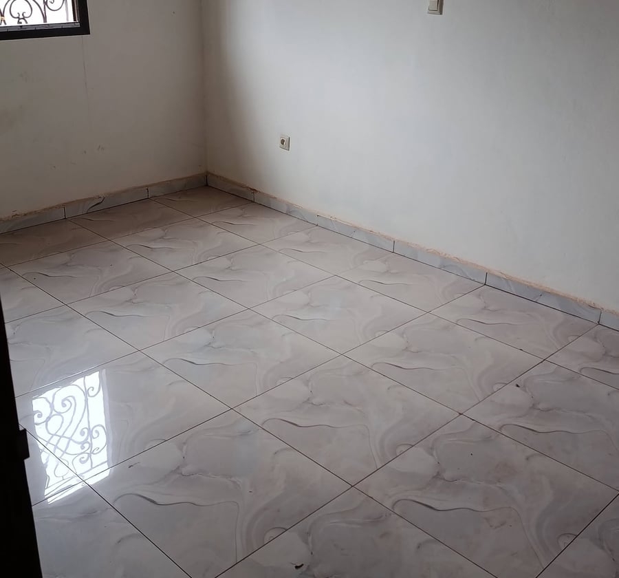 Duplex à louer à Akwa