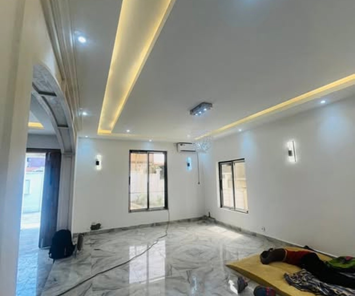 Duplex haut standing à vendre – Odza (Happy) – 600 m²