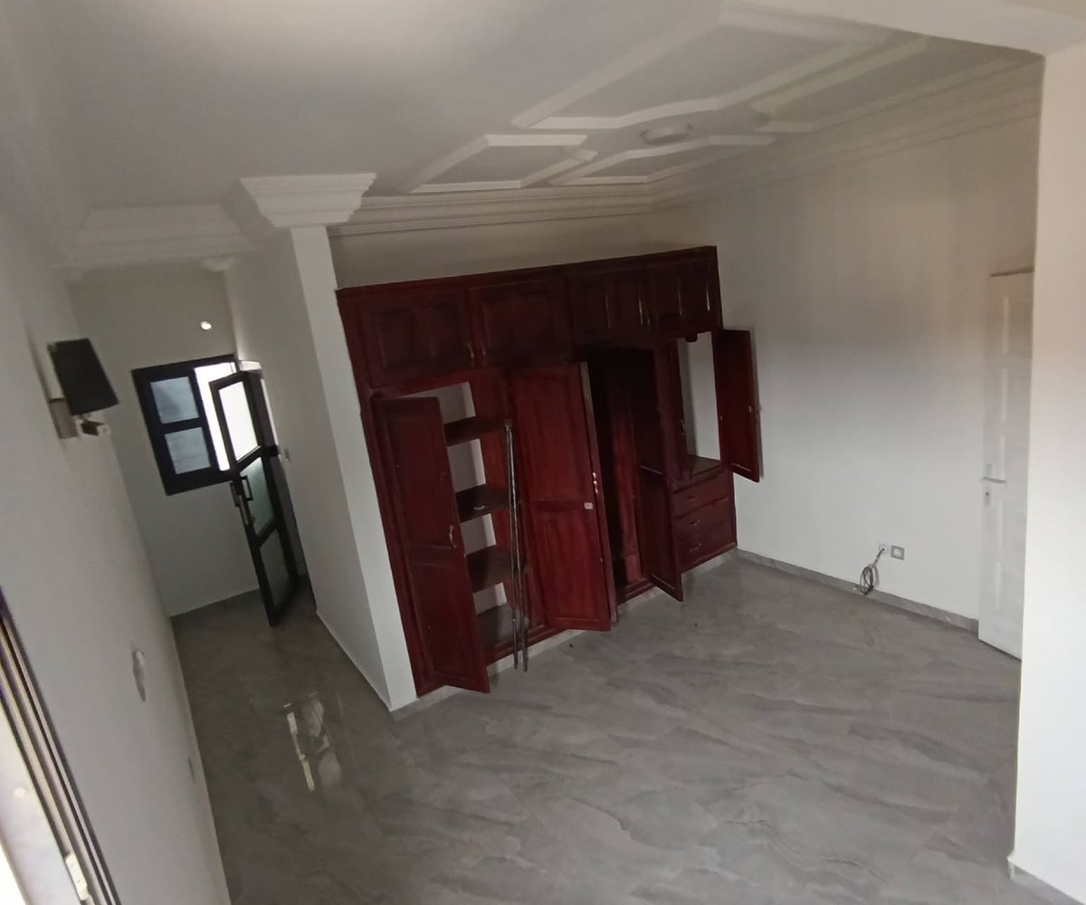 Appartement à louer à Kotto