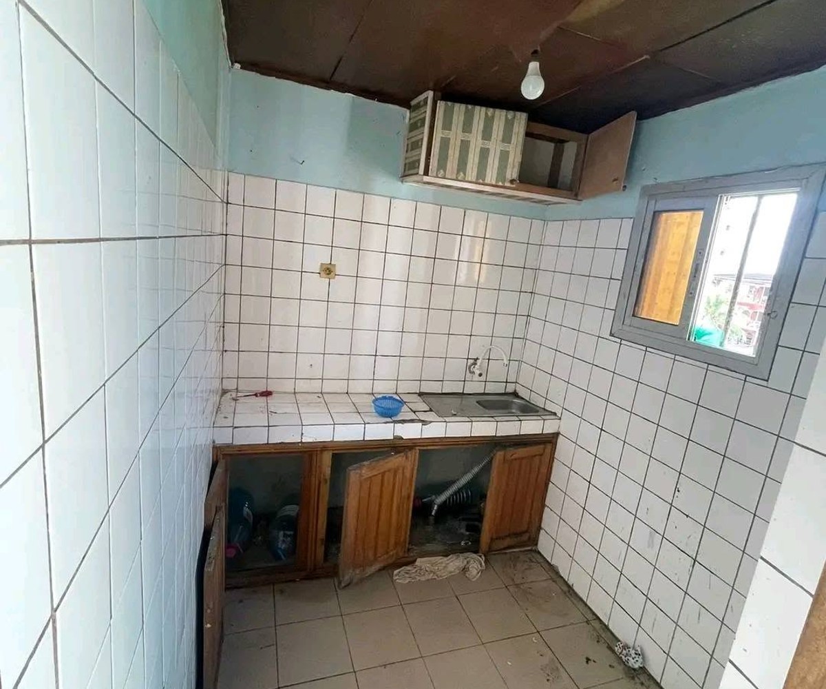Chambre moderne à louer - Makepe Missoke