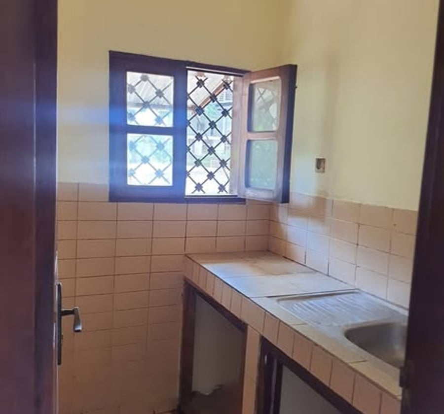 Studio moderne à louer à Oyom Abang (Chapelle)