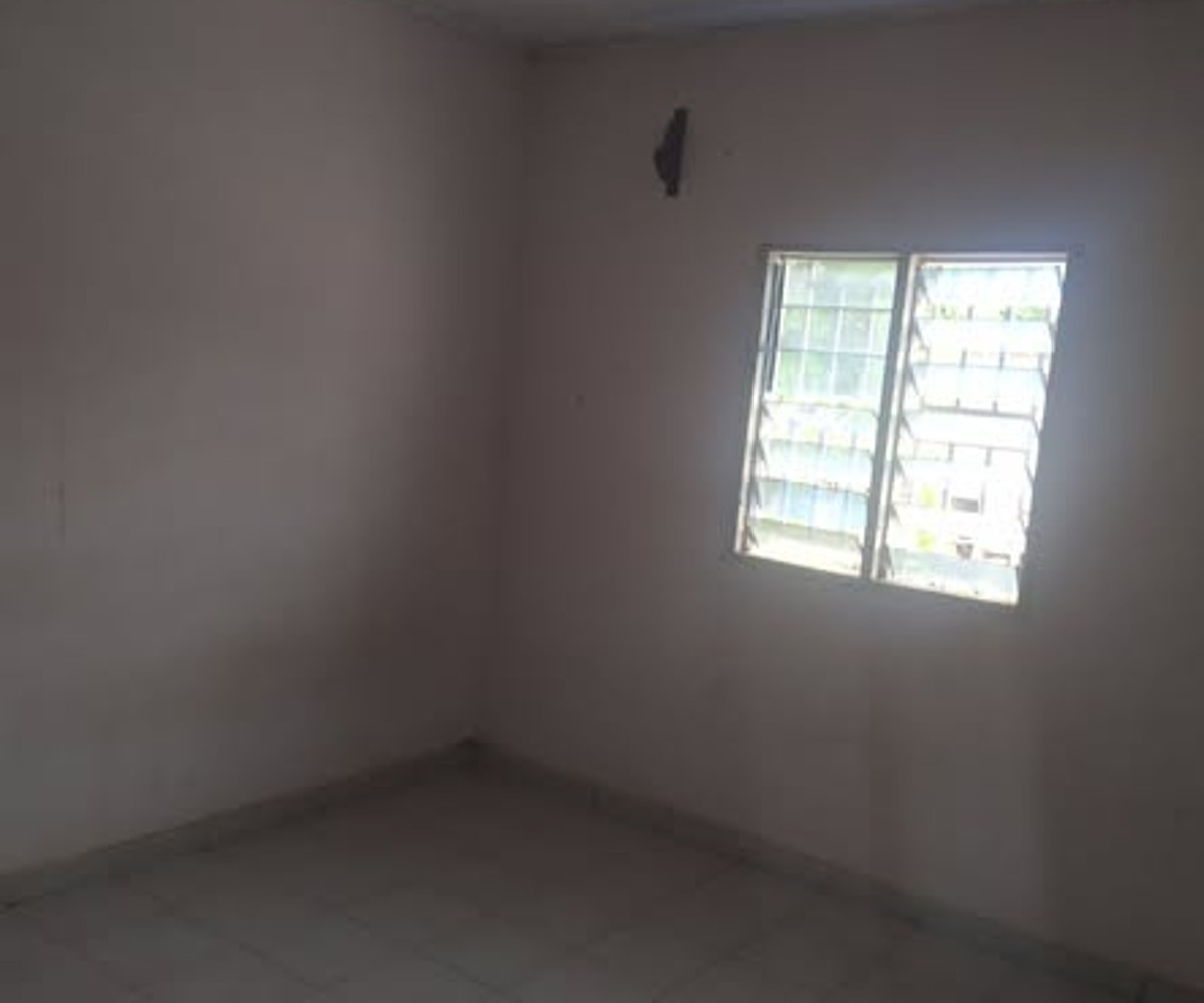 Vaste appartement moderne à Emana Tradex
