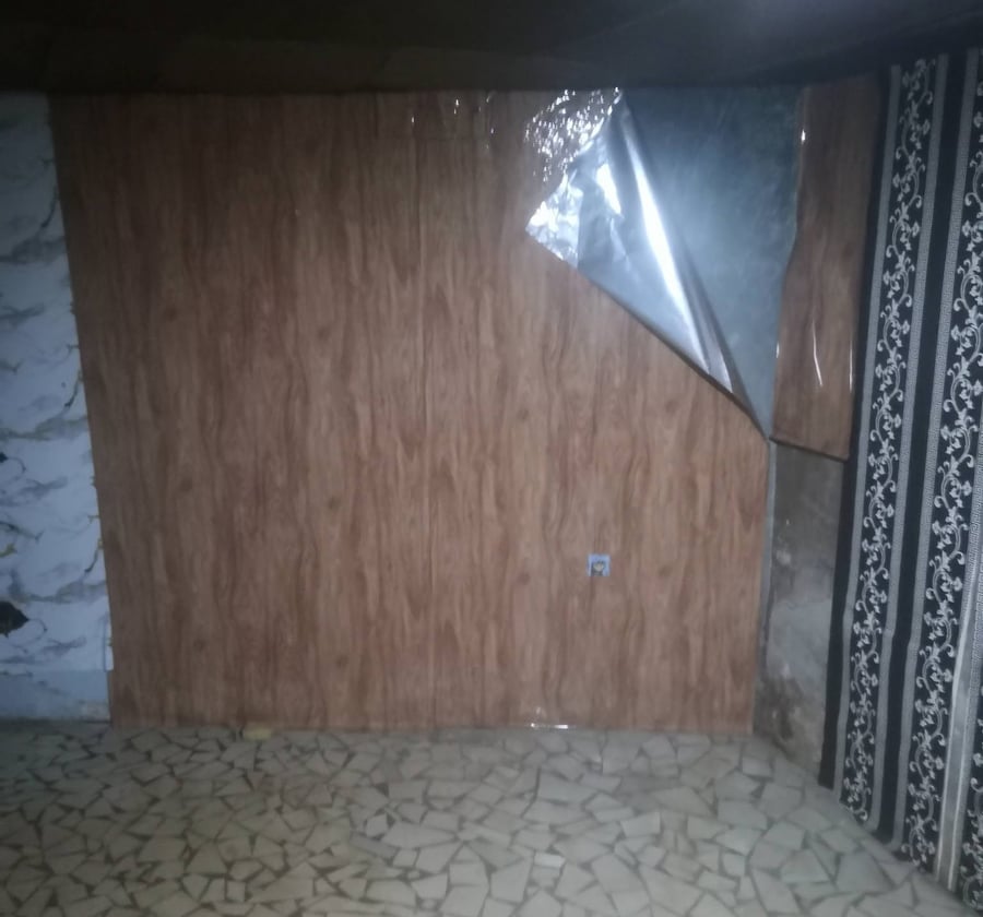 Chambre simple à louer dans barrière à Nkoayos Ekounou