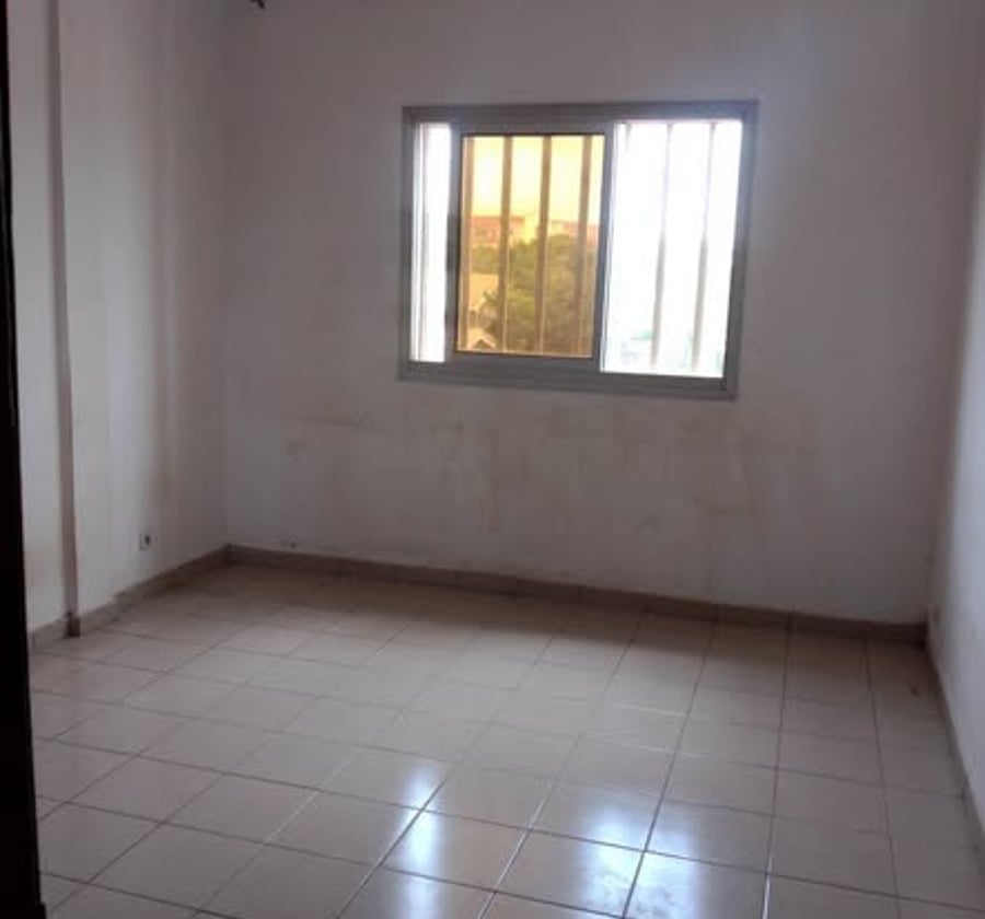 Bel Appartement Staffé et spacieux à Mvog-Ada