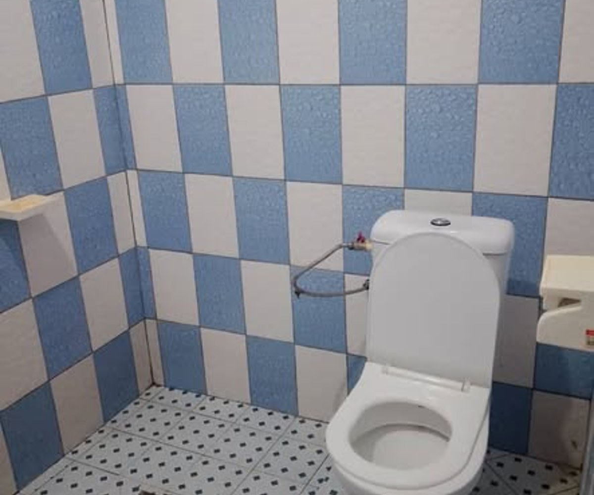 Très grande chambre moderne au carrefour Nkoabang
