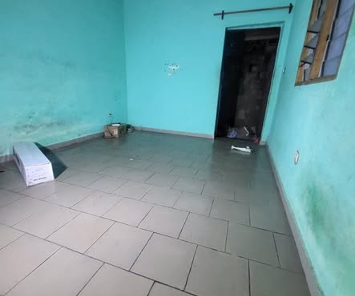 Studio moderne à louer - Douala PK12