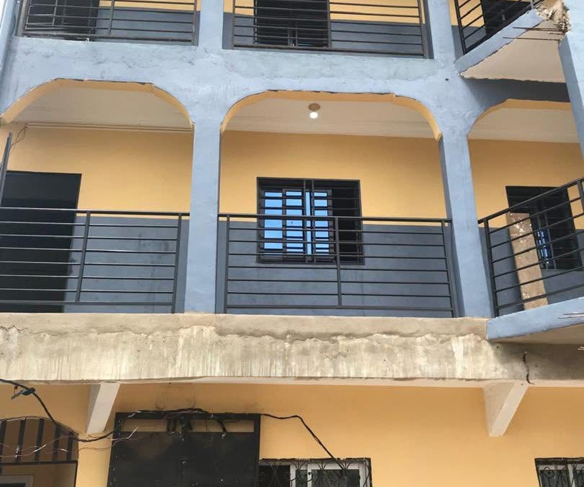 Guest House  for rent in Nyom, Yaoundé : FCFA 8500