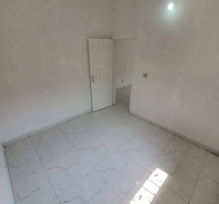 Studio à louer à Bonaberi