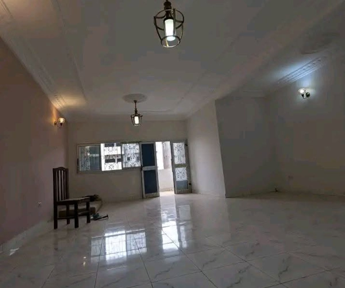Appartement à louer à Odza