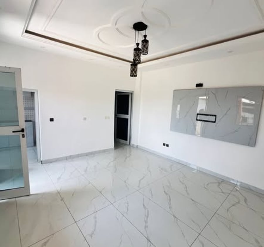 Appartement moderne à louer à Efoulan