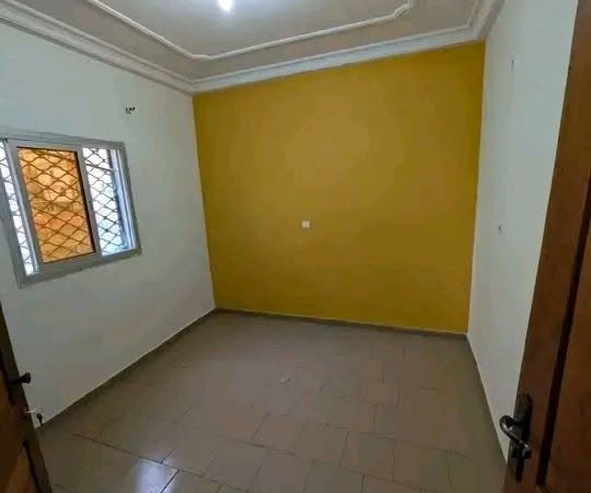 Studio moderne à louer à Ndokoti Tradex