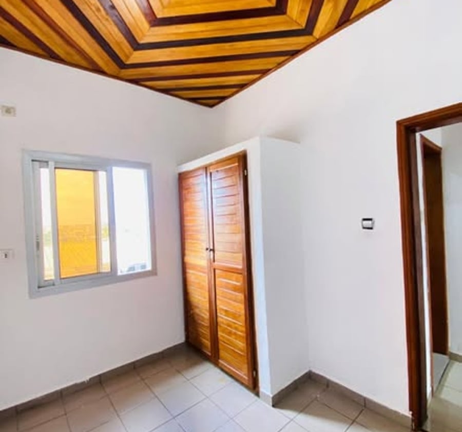 Studio moderne à louer à Logpom