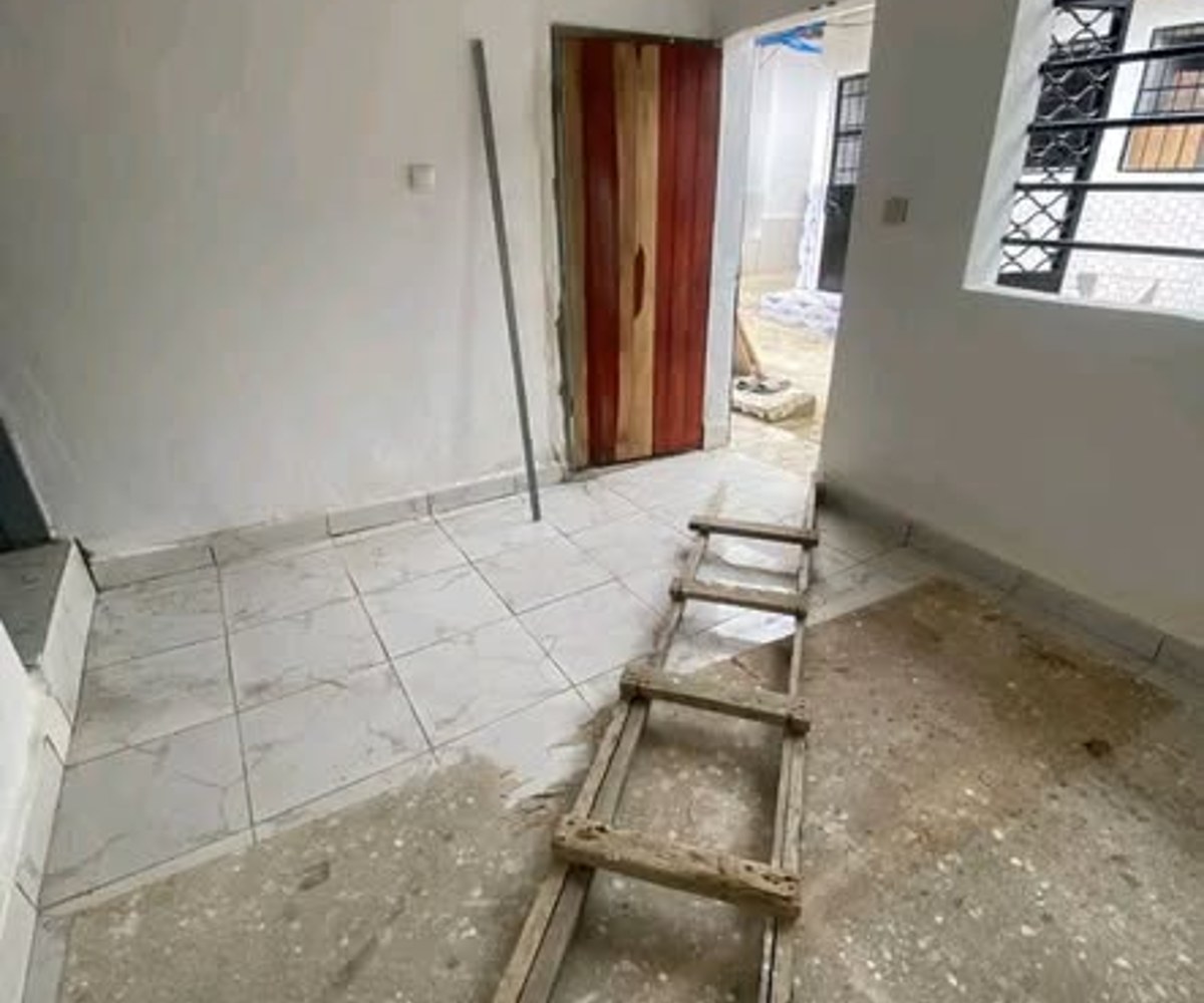 Studio moderne à Nyalla - Entrée école - Dans la barrière