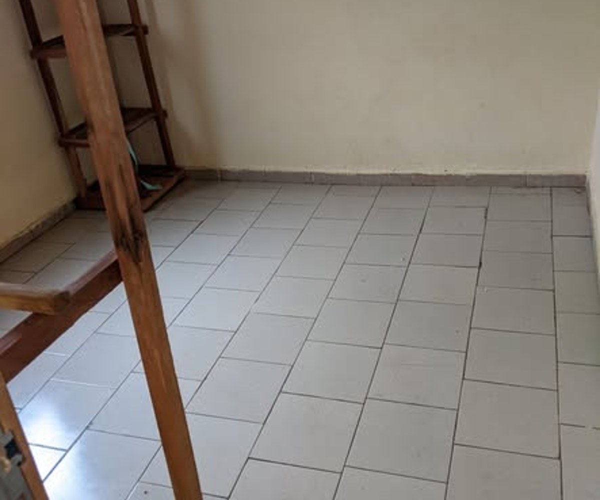 Studio moderne à louer au Rond Point Damas, Yaoundé