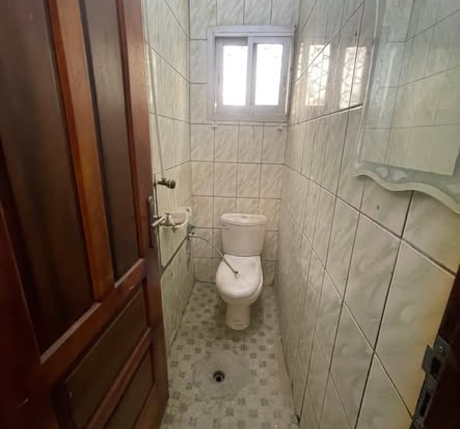 Appartement moderne neuf à Nyalla Parisò