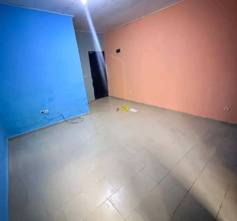Studio moderne à Bonamoussadi carrefour maçon