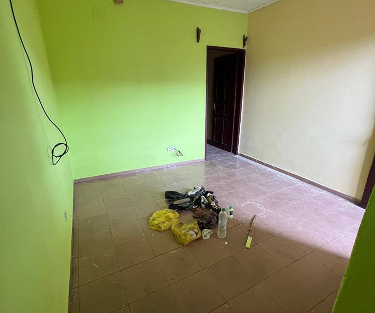 Studio moderne à louer - Biyem-Assi