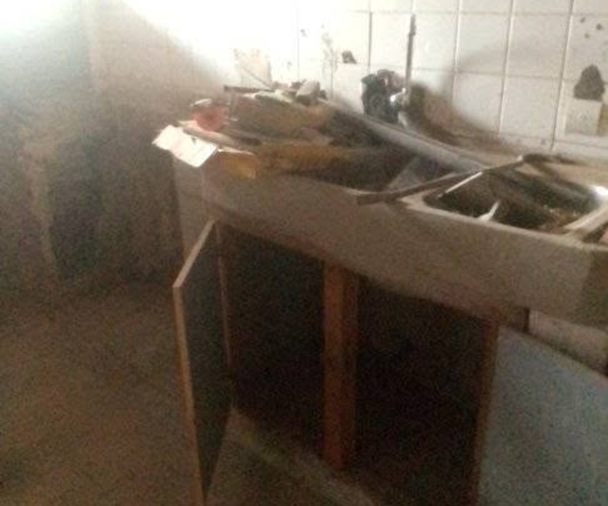 Appartement 2 chambres à louer à Anguissa