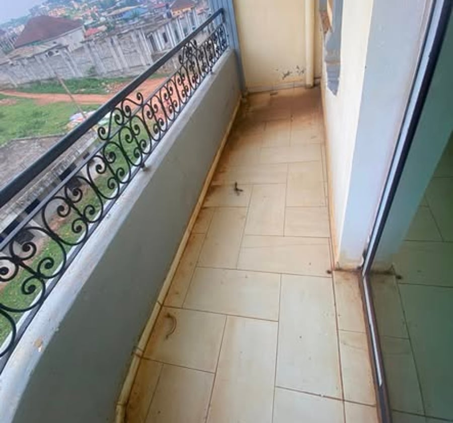 Appartement moderne 2 chambres à Etoudi