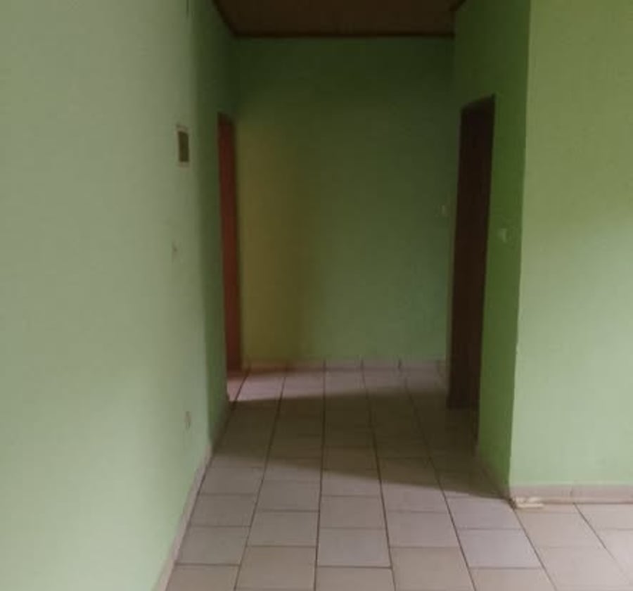 Appartement moderne au carrefour Nkoabang