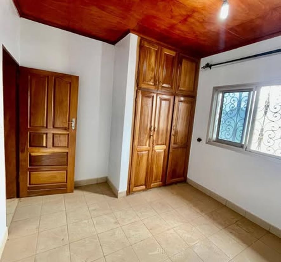 Appartement moderne à louer à Simbock