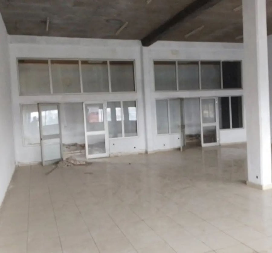 Bureaux Open space à louer - Elig-Essono, Yaoundé