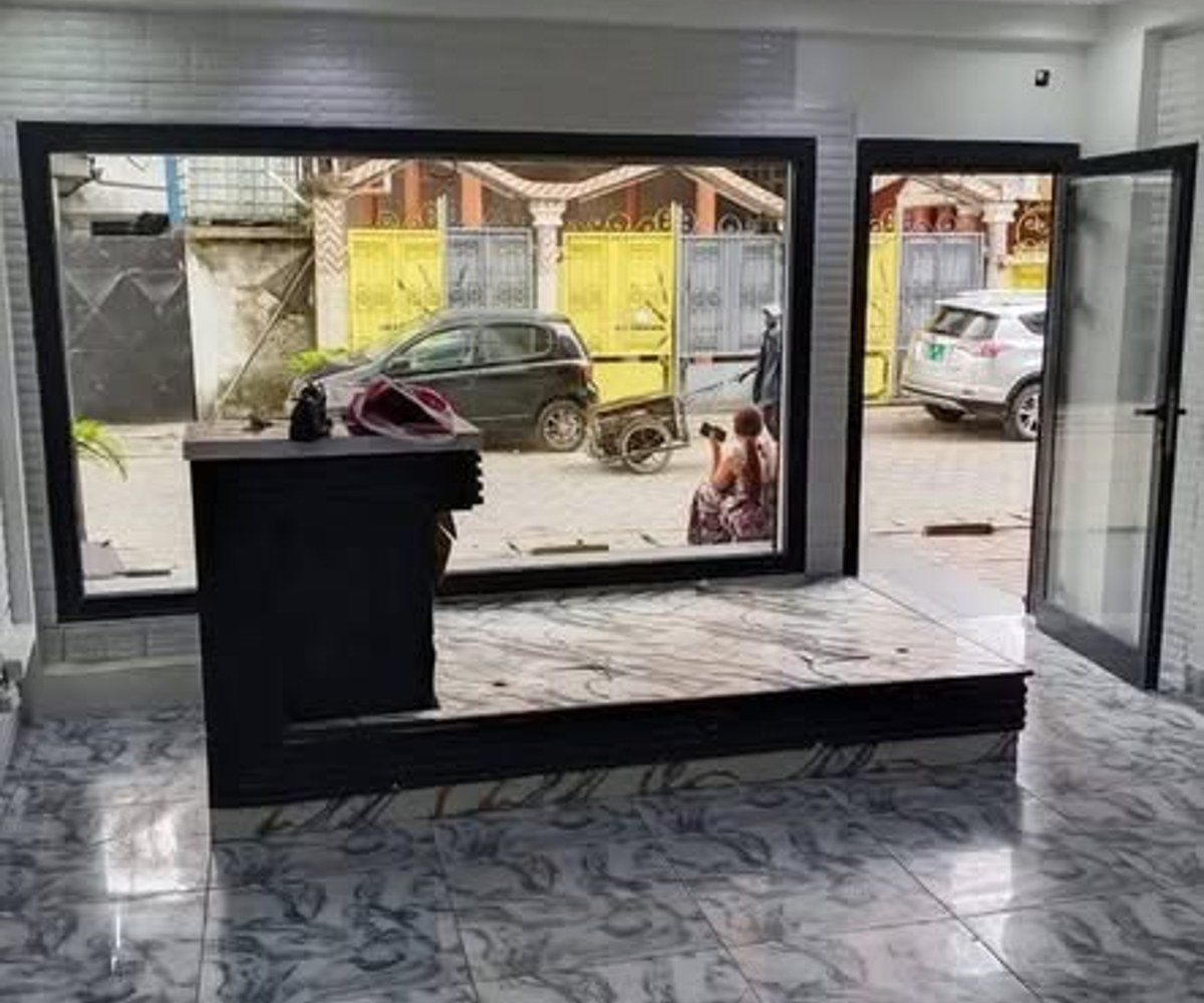 Boutique à louer - Bonapriso