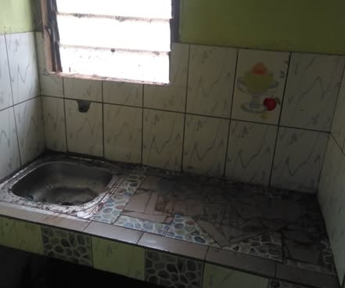 Chambre moderne à louer - Éleveur, Yaoundé