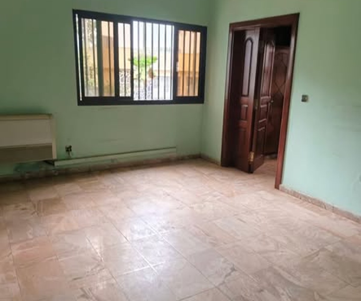 Yaoundé Bastos : Duplex à louer - 14 chambres climatisées