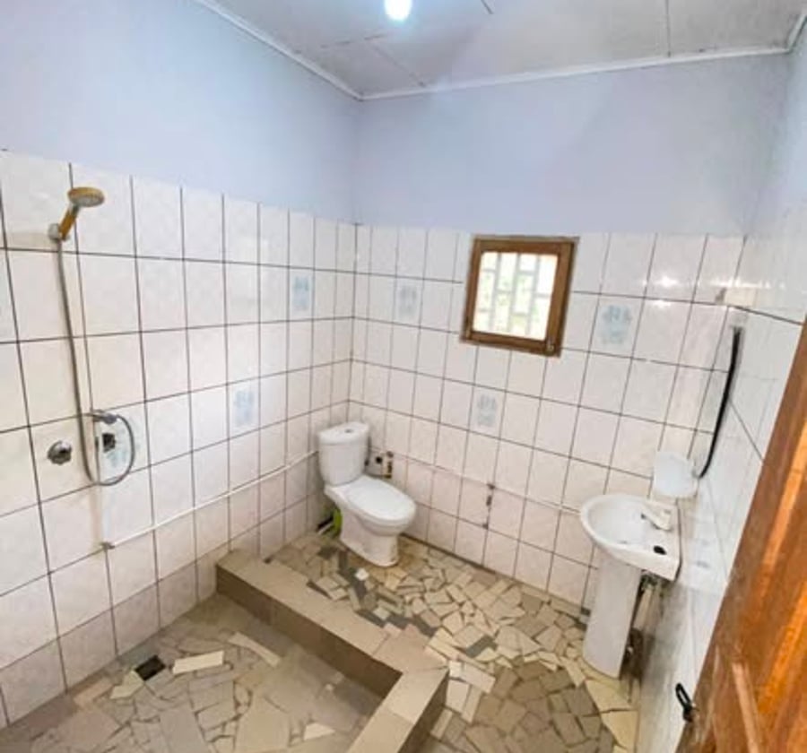 Appartement à louer à Odza, 2 chambres