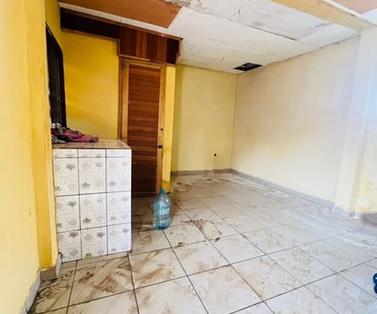 Chambre moderne à louer à Odza - Auberge Bleu