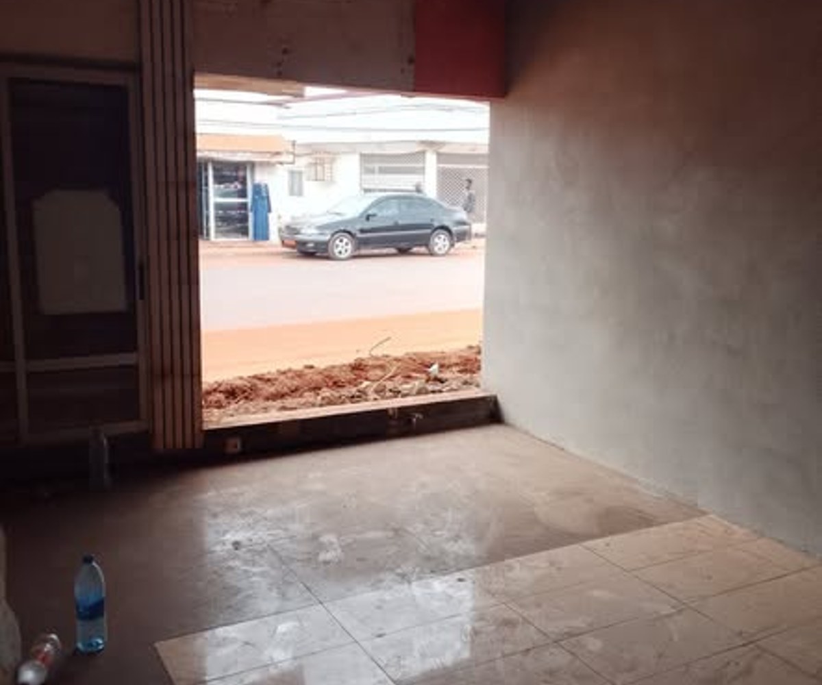 Boutique à louer à Kondengui
