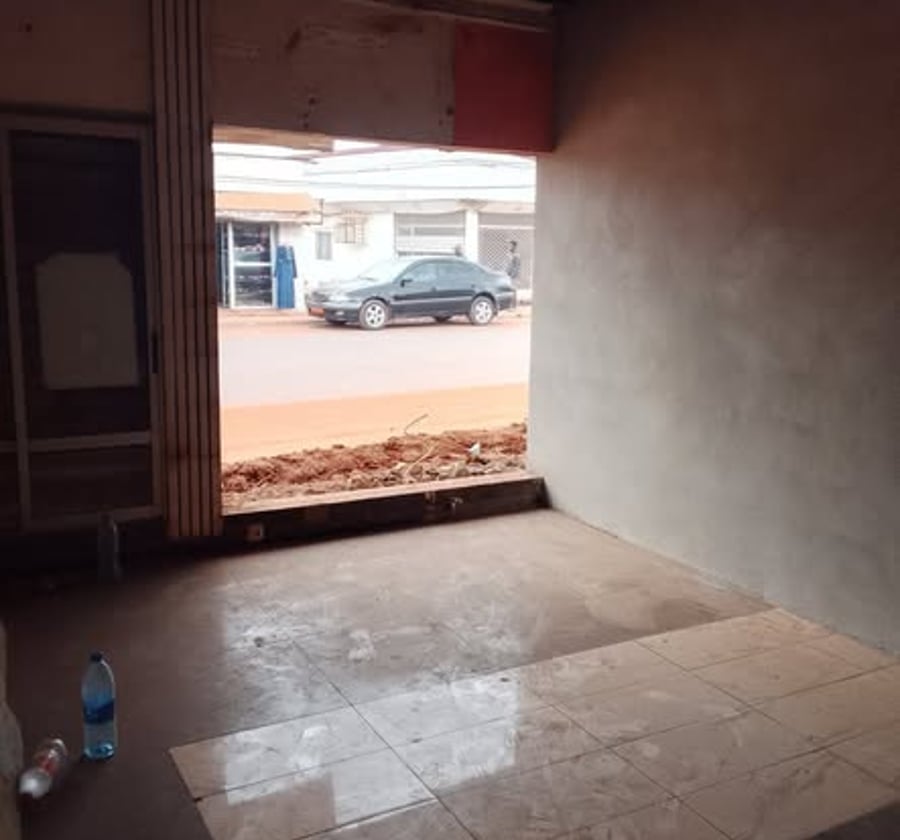 Boutique à louer à Kondengui