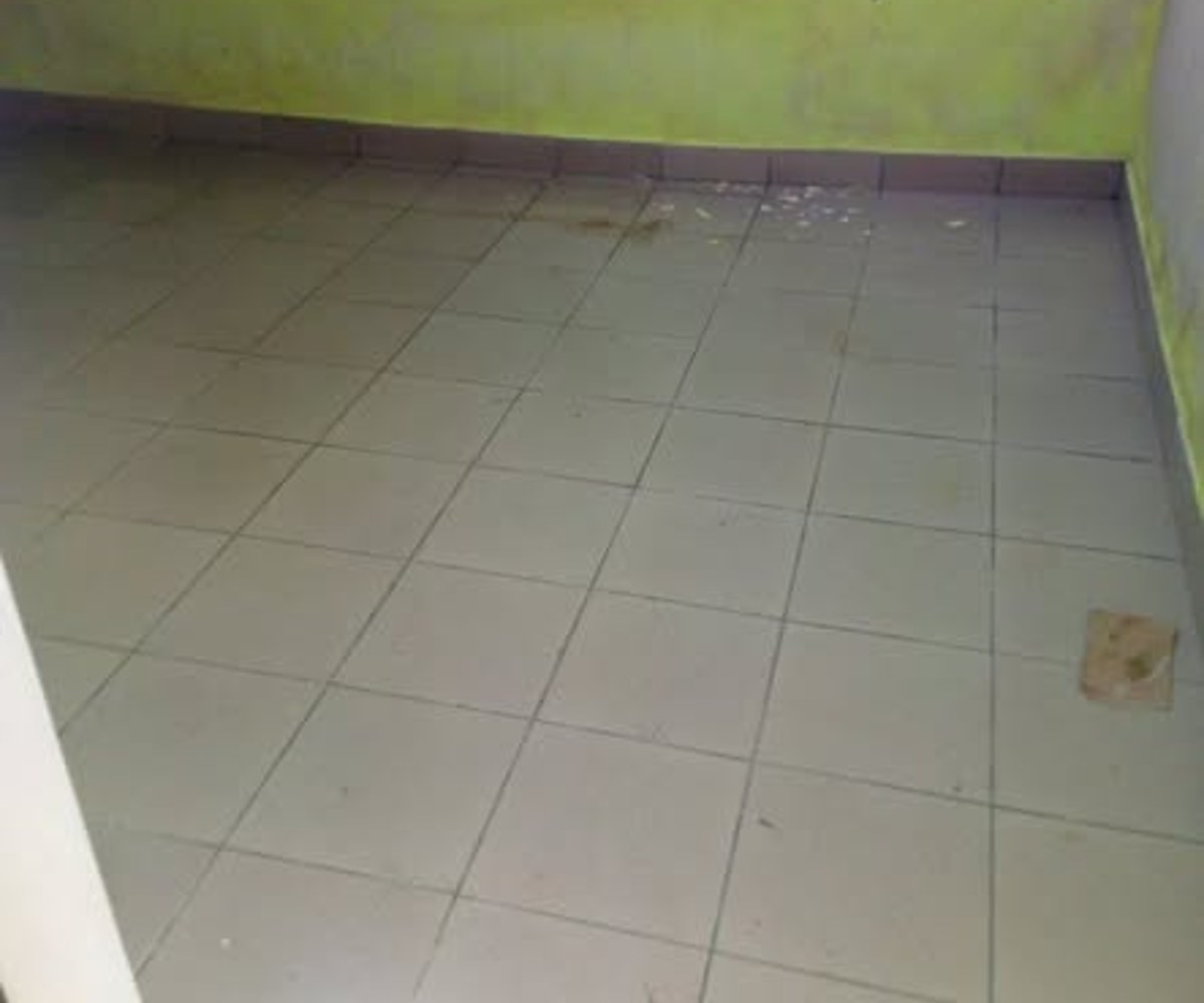 Grande chambre avec coin cuisine à louer à Kotto (Bangue)