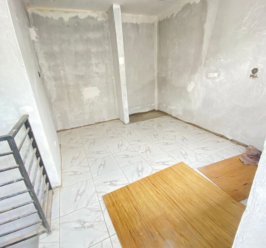 Studio moderne en duplex - Bonamoussadi Sable