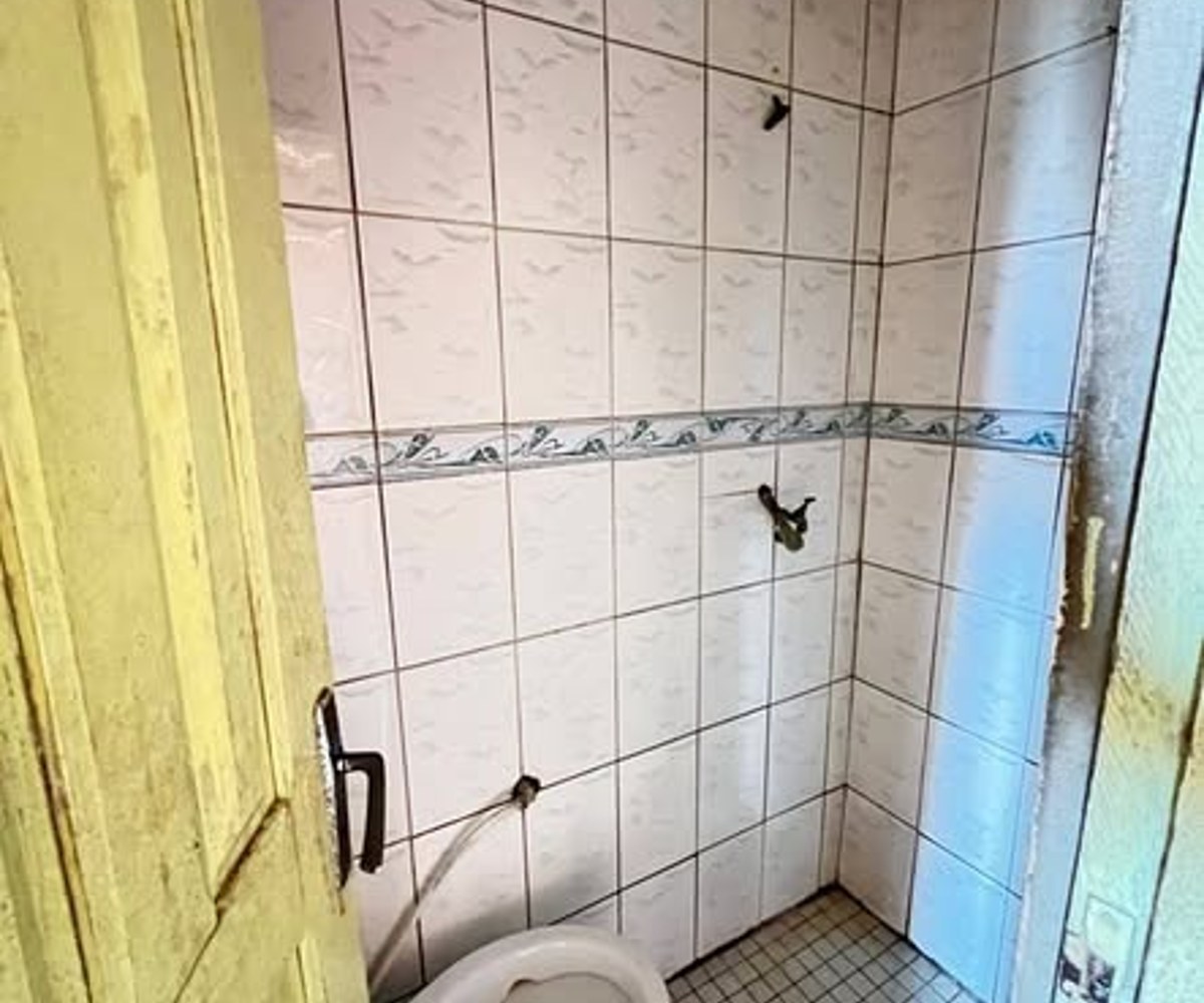 Chambre moderne à louer - Biyem-Assi (Tamtam) - 25 000 FCFA
