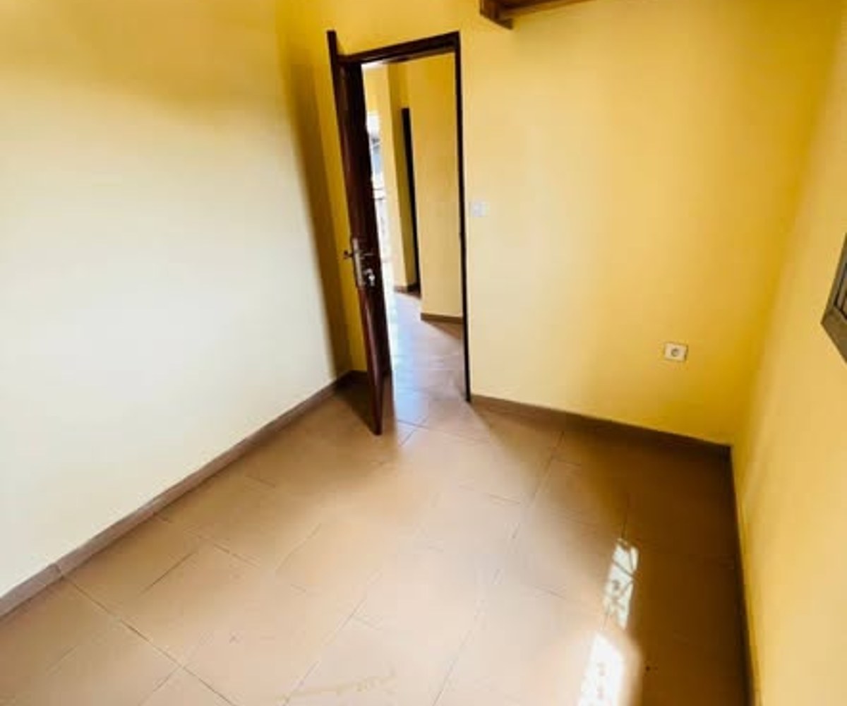 Appartement confortable et sécurisé à Nkozoa