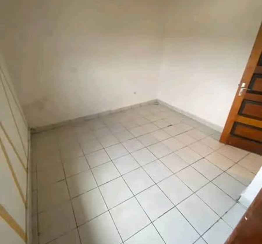 Studio à louer - Makepe BM - Douala