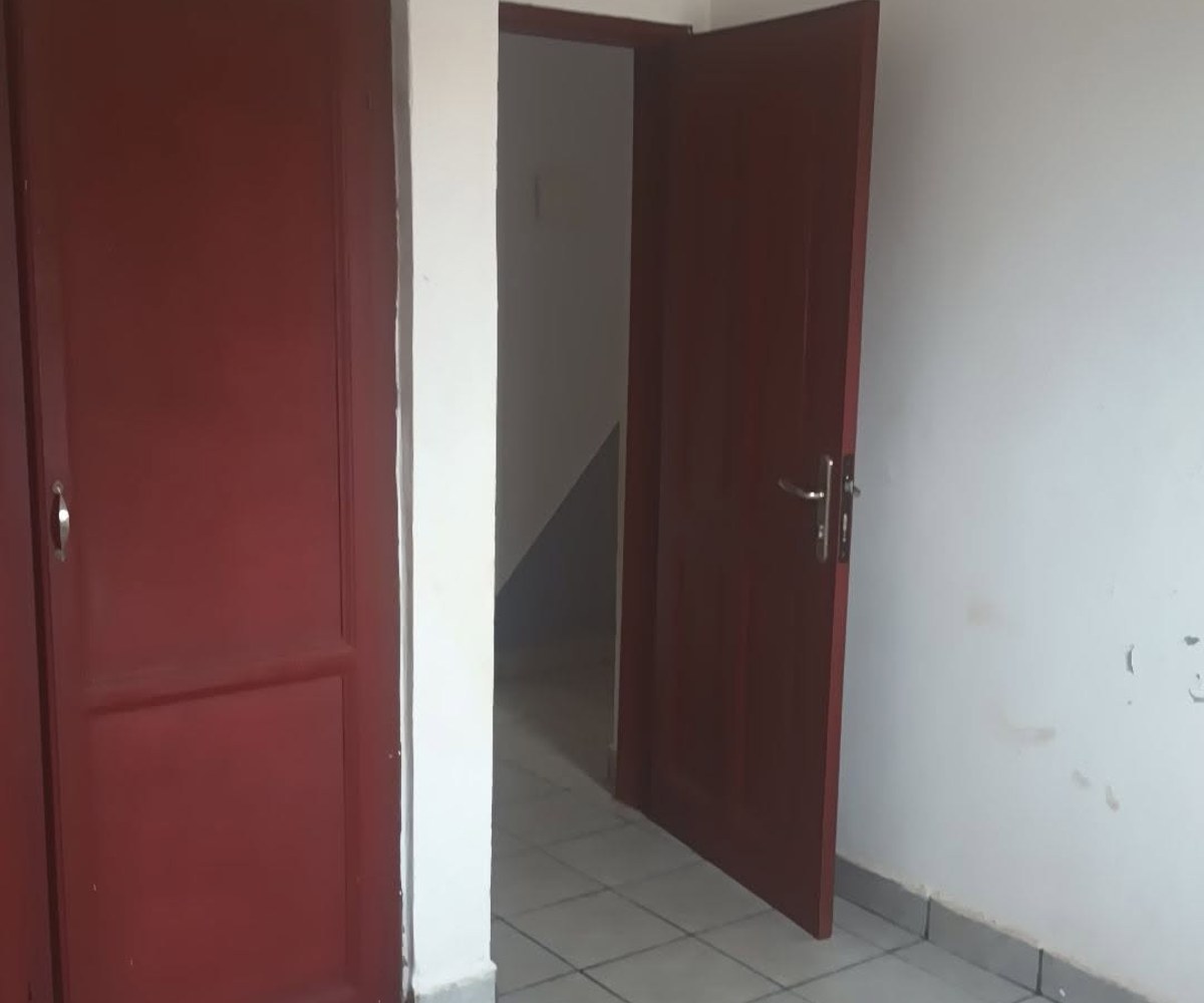 Grand studio moderne à louer - Monti