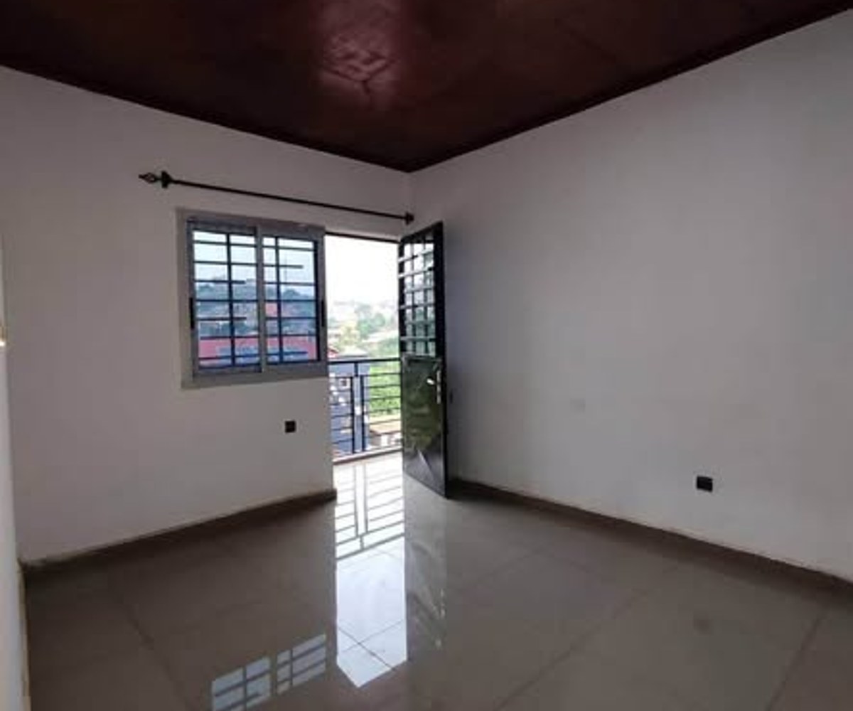 Studio moderne à Biyem-Assi (Jouvence)