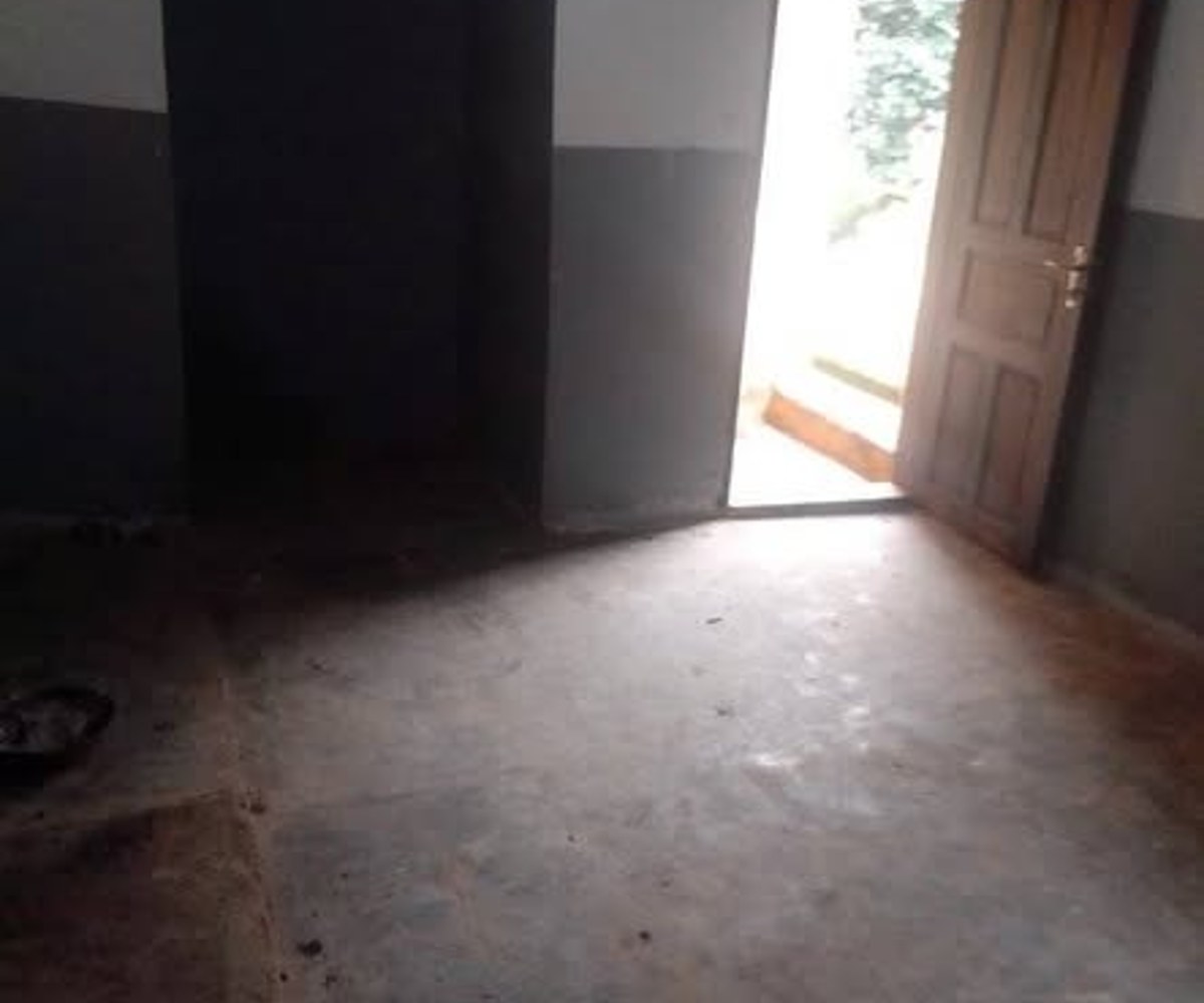 Grande chambre moderne à Ekie - 30 000 FCFA/mois